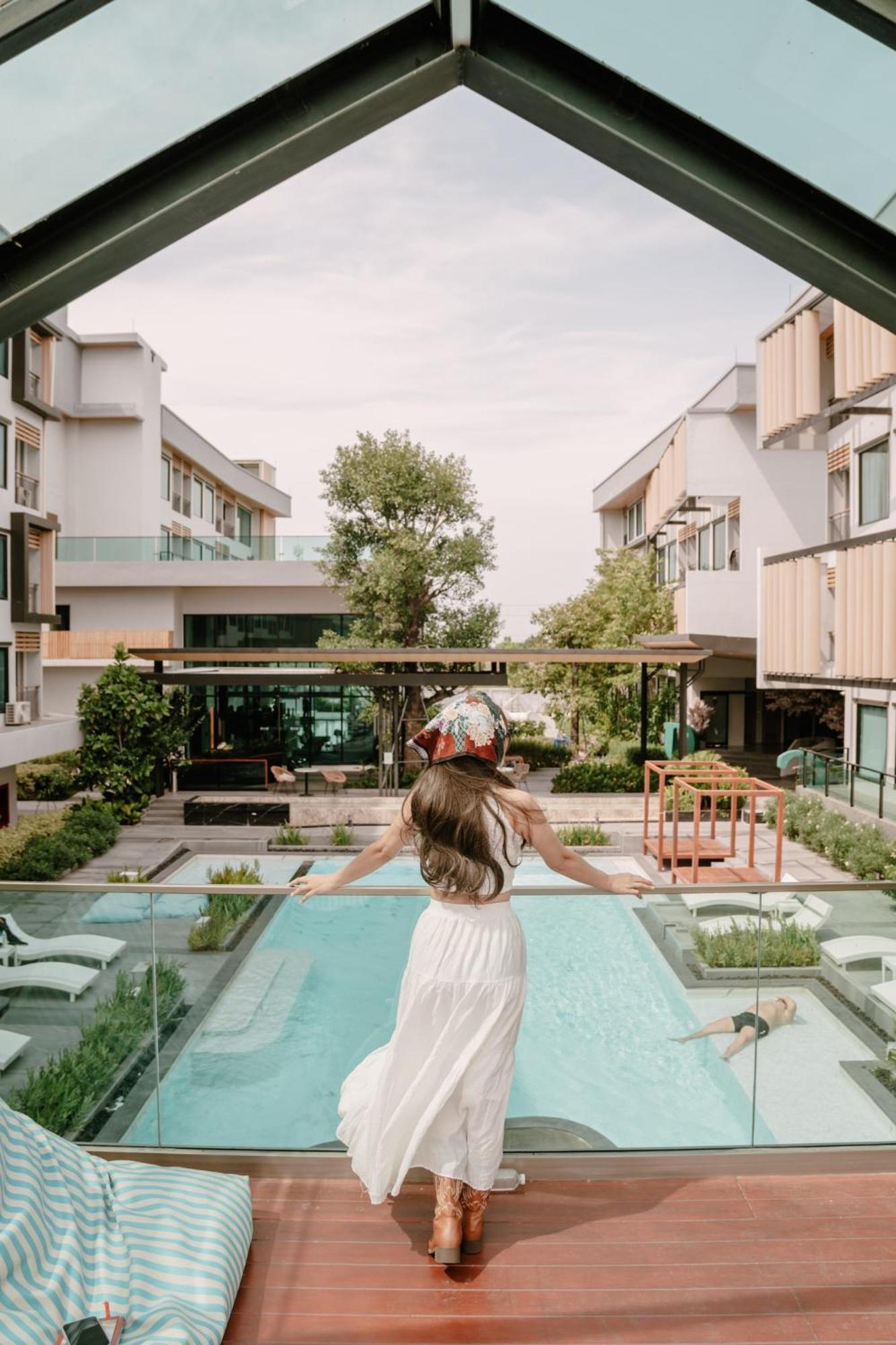 Crystal Srivaree Suvarnabhumi Hotel Ban Khlong Bang Krathiam ภายนอก รูปภาพ